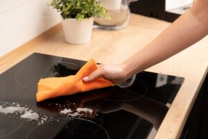 cách xử lý vết xước trên bề mặt bếp từ